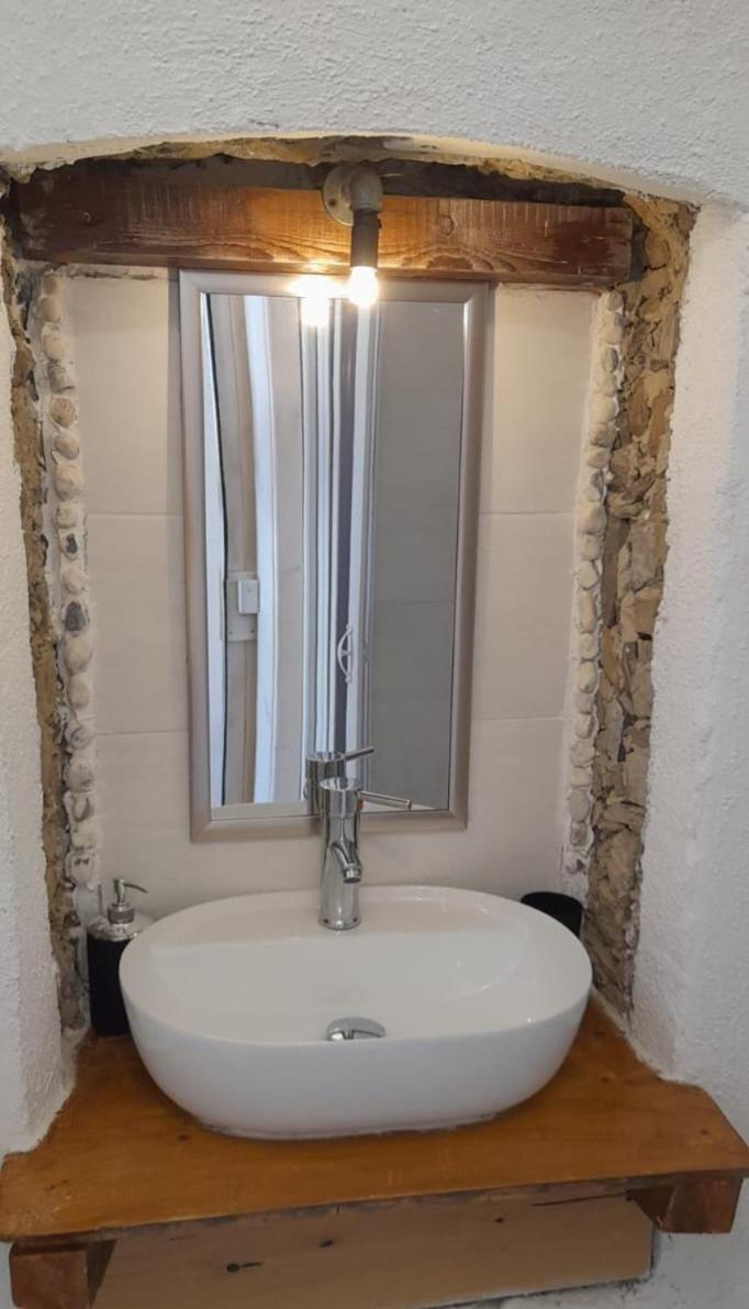 B&B 8A Castelbianco Colletta Exterior photo